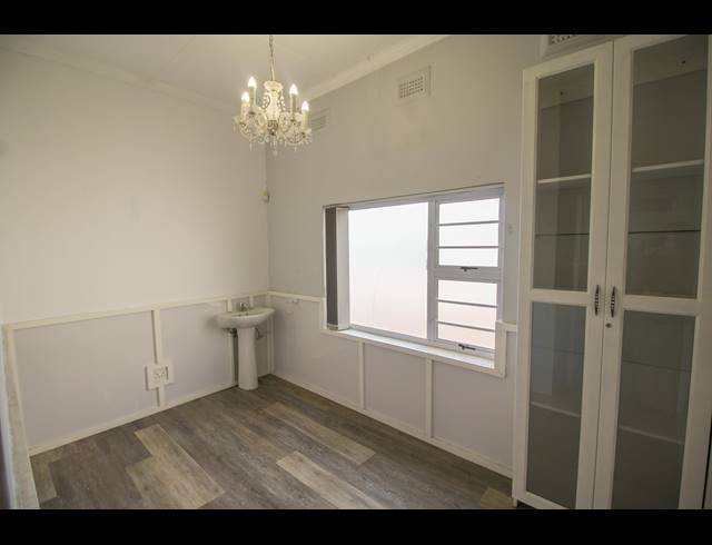 318M² OFFICE FOR SALE IN NAHOON